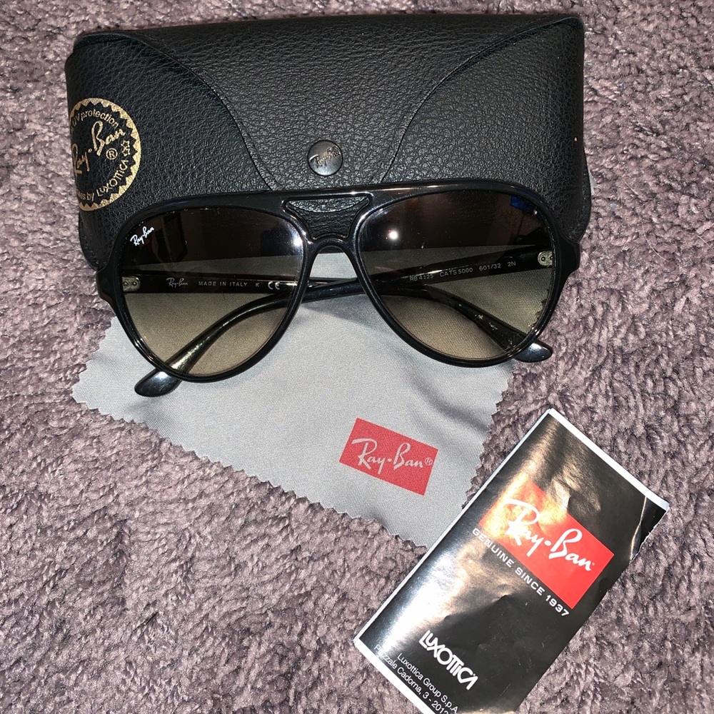 Ray-Ban women’s Cats 5000 sunglasses